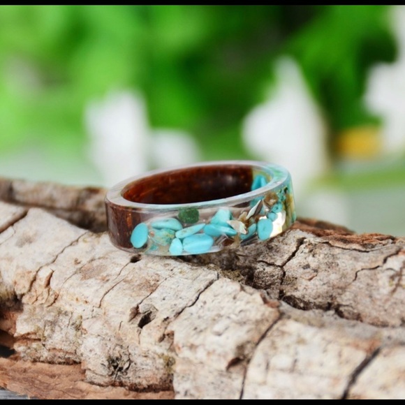 Wood and Resin Ring - Turquoise - Picture 2 of 5